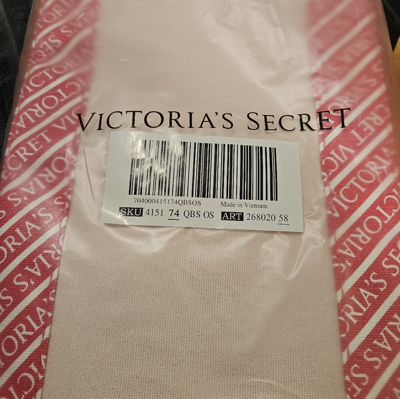 VICTORIA SECRET TOTE - Picture 2 of 2